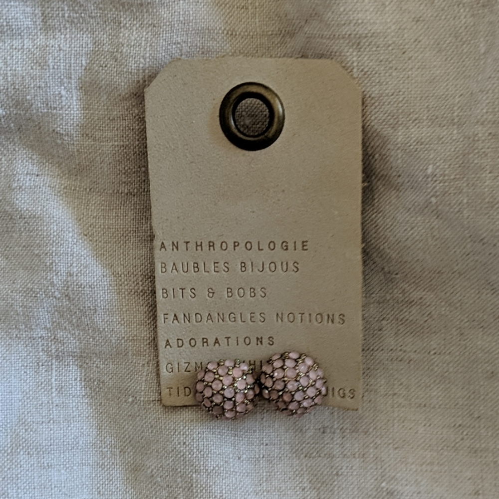 Pink stud earring